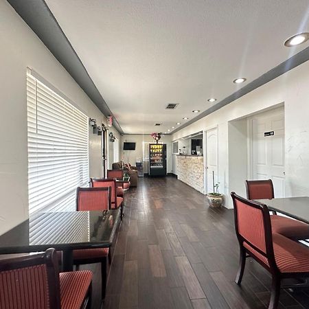 Loyalty Inn Gainesville Bagian luar foto