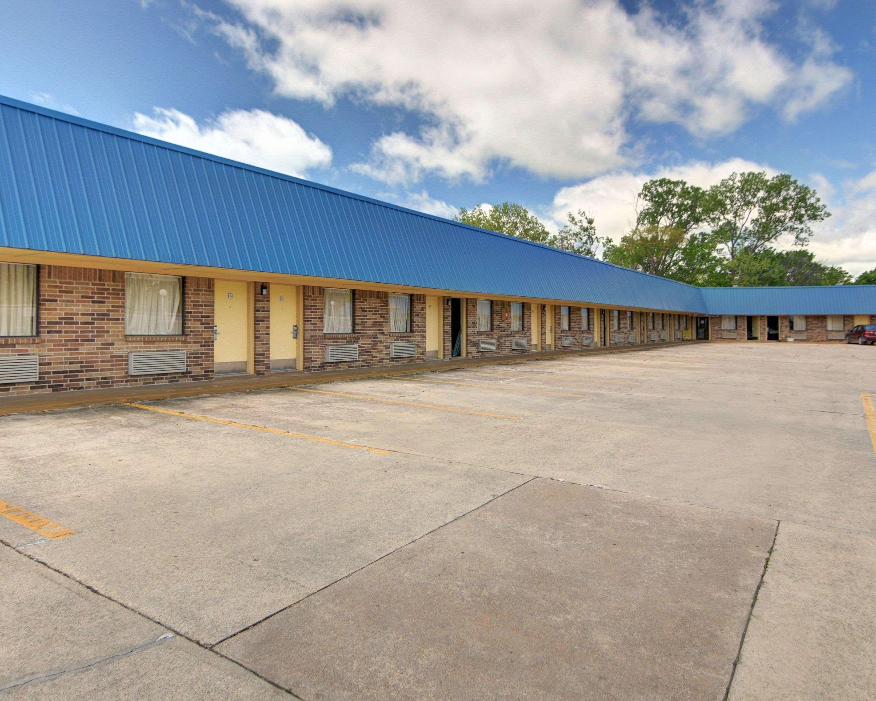 Loyalty Inn Gainesville Bagian luar foto