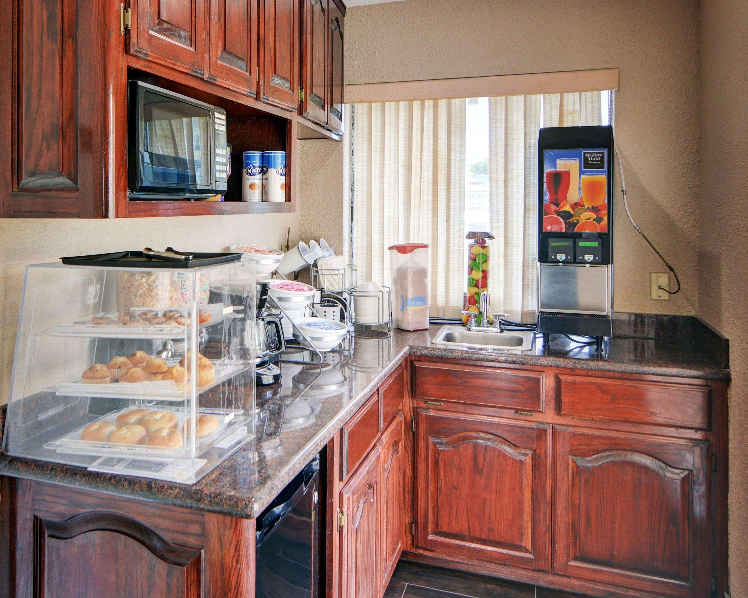 Loyalty Inn Gainesville Bagian luar foto