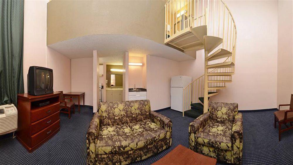 Loyalty Inn Gainesville Bagian luar foto