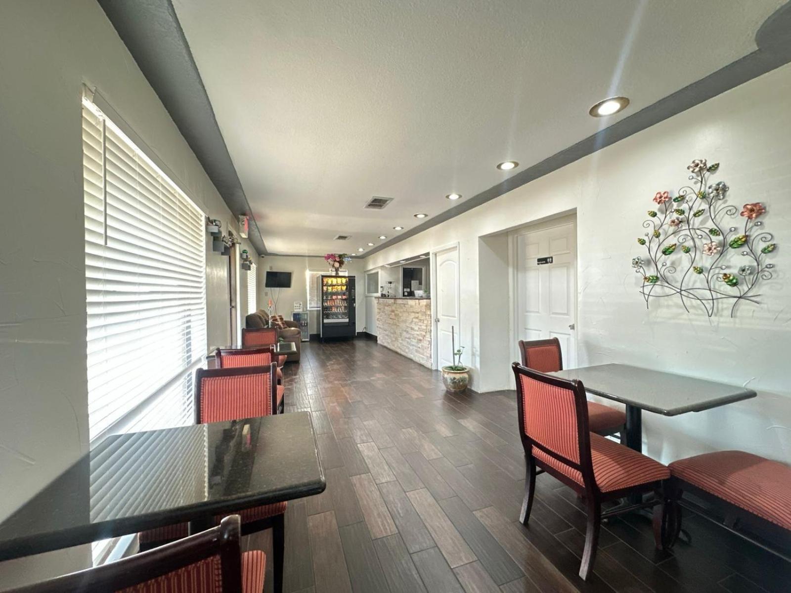 Loyalty Inn Gainesville Bagian luar foto